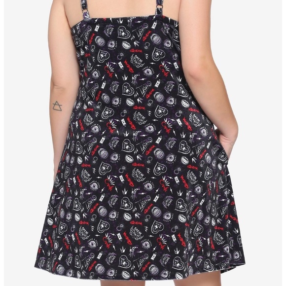 Her Universe Disney Cruella Icon Toss Velvet Strappy Dress Plus Size 5X - Picture 2 of 9